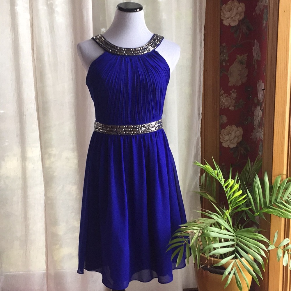 Blue dress